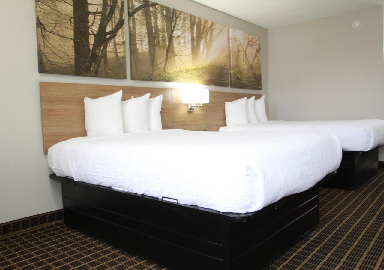 Days Inn By Wyndham Forest Luaran gambar