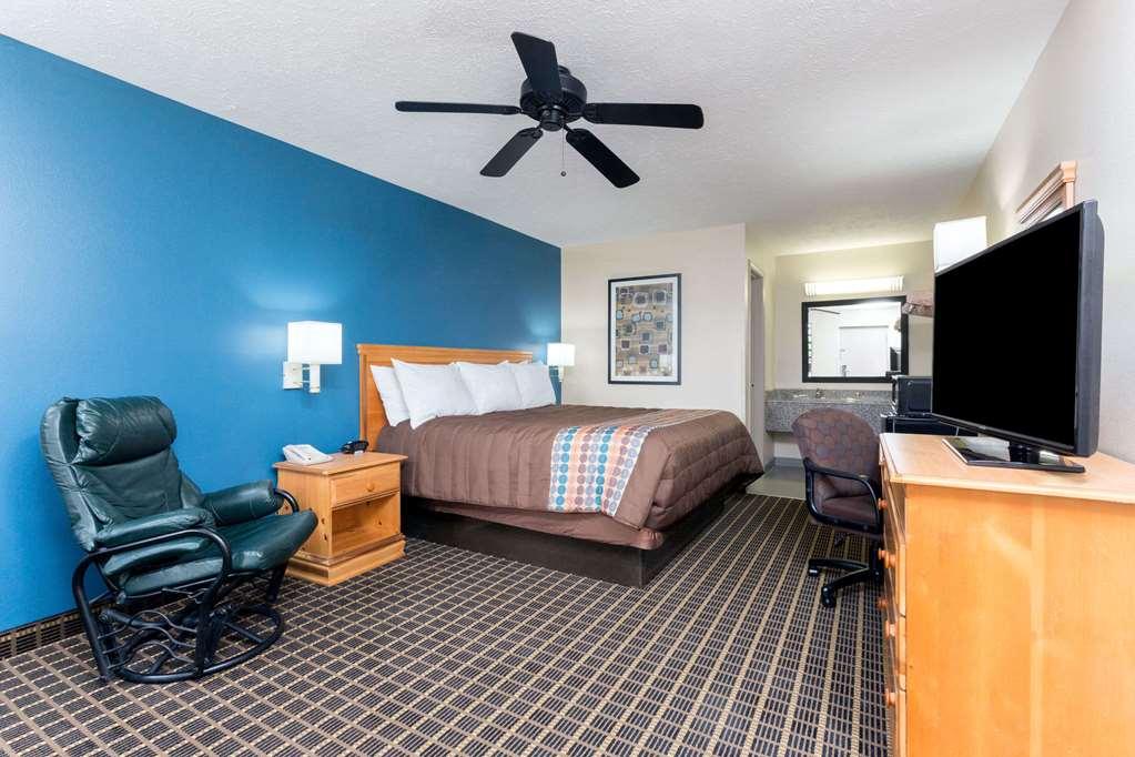 Days Inn By Wyndham Forest Bilik gambar